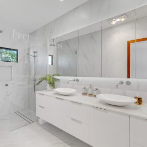 13 Lagoon Drive, Trinity Beach, QLD 4879 AUS