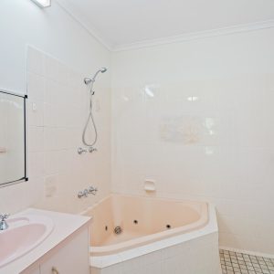 11 Beaver Street, Clifton Beach, QLD 4879 AUS