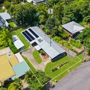 2/4 Primo Street, Freshwater, QLD 4870 AUS