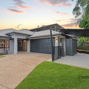 28 Regent Avenue, Redlynch, QLD 4870 AUS