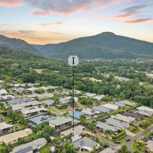 28 Regent Avenue, Redlynch, QLD 4870 AUS