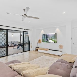 28 Regent Avenue, Redlynch, QLD 4870 AUS