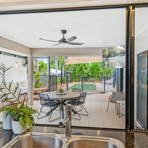28 Regent Avenue, Redlynch, QLD 4870 AUS