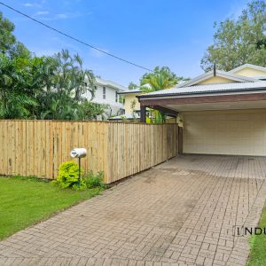 1 Magnolia Street, Holloways Beach, QLD 4878 AUS