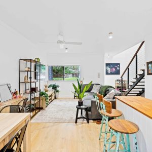 6/74-78 Old Smithfield Road, Freshwater, QLD 4870 AUS