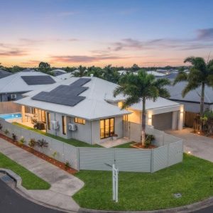 25 The Avenue, Trinity Park, QLD 4879 AUS