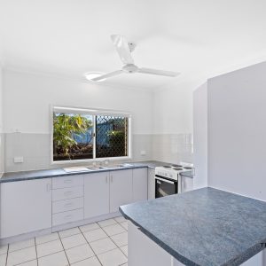 4/37 Mintaro Crescent, Woree, QLD 4868 AUS