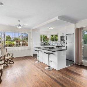 212 Greenslopes Street, Edge Hill, QLD 4870 AUS