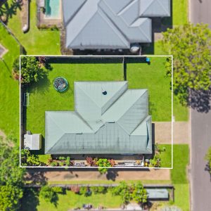 21 Mackerras Street, Redlynch, QLD 4870 AUS