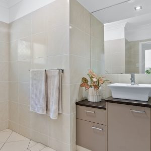 1 Chapel Close, Brinsmead, QLD 4870 AUS