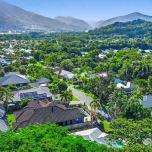 1 Chapel Close, Brinsmead, QLD 4870 AUS