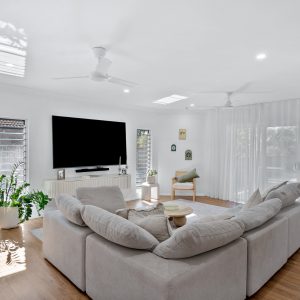 1 Chapel Close, Brinsmead, QLD 4870 AUS