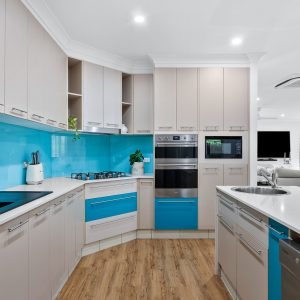 1 Chapel Close, Brinsmead, QLD 4870 AUS