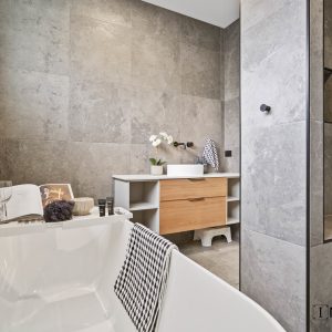 28 Headsail Drive, Trinity Beach, QLD 4879 AUS