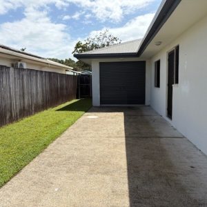 11 Norfolk Close, Holloways Beach, QLD 4878 AUS