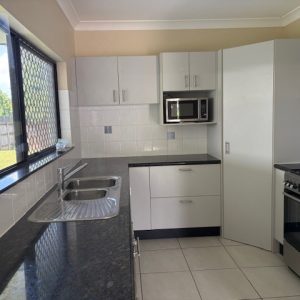 11 Norfolk Close, Holloways Beach, QLD 4878 AUS