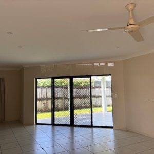 11 Norfolk Close, Holloways Beach, QLD 4878 AUS