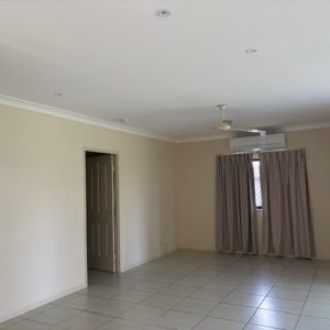 11 Norfolk Close, Holloways Beach, QLD 4878 AUS