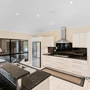 10 Red Peak Boulevard, Caravonica, QLD 4878 AUS