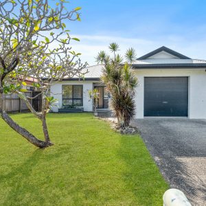 4 Burleigh Close, Kewarra Beach, QLD 4879 AUS