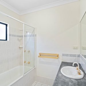 4 Burleigh Close, Kewarra Beach, QLD 4879 AUS