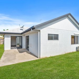 4 Burleigh Close, Kewarra Beach, QLD 4879 AUS