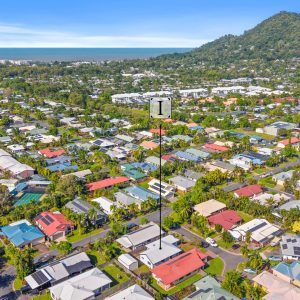 4 Burleigh Close, Kewarra Beach, QLD 4879 AUS