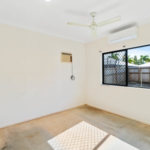 4 Burleigh Close, Kewarra Beach, QLD 4879 AUS