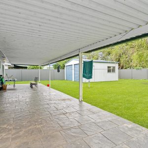 9 Armbrust Street, Manoora, QLD 4870 AUS