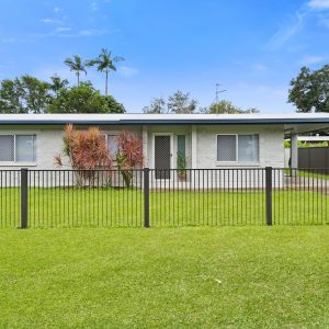 9 Armbrust Street, Manoora, QLD 4870 AUS