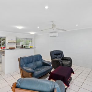 9 Armbrust Street, Manoora, QLD 4870 AUS