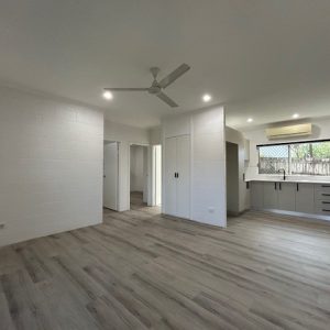 2/22 Barnard Drive, Mount Sheridan, QLD 4868 AUS