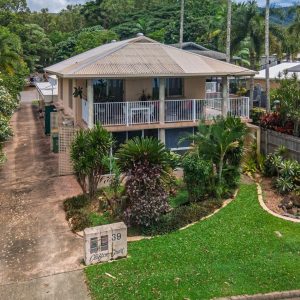 3/39 Arlington Esplanade, Clifton Beach, QLD 4879 AUS