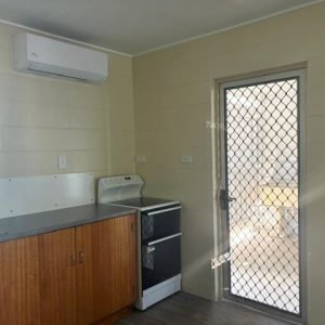 1/2-4 Bosanko Street, Manunda, QLD 4870 AUS