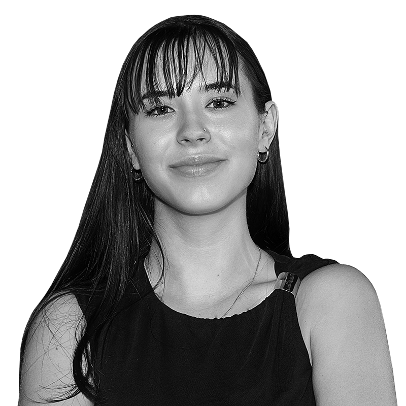 scarlett-jones-bw