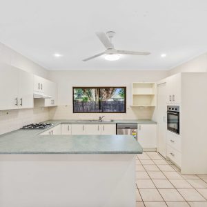 4 Eagle Close, Yorkeys Knob, QLD 4878 AUS