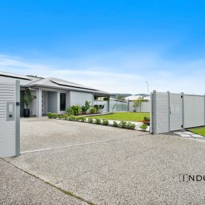 20 Wattledale Bend, Trinity Beach, QLD 4879 AUS