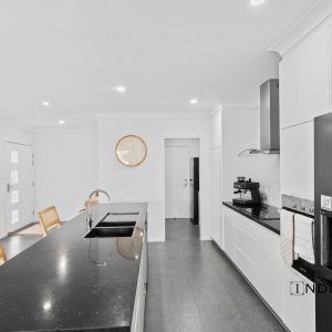 20 Wattledale Bend, Trinity Beach, QLD 4879 AUS