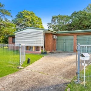 3 Carnation Drive, Mooroobool, QLD 4870 AUS