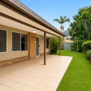 19 Marchant Street, Manoora, QLD 4870 AUS
