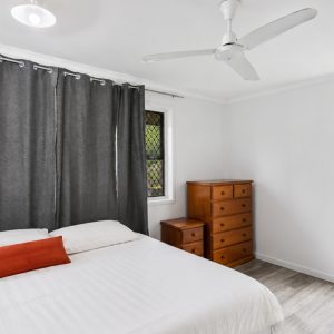19 Marchant Street, Manoora, QLD 4870 AUS