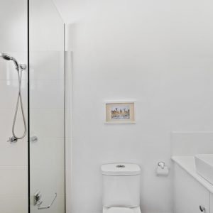 2/10 Hill Street, Manunda, QLD 4870 AUS