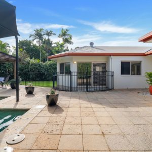 20 Leonard Street, Kewarra Beach, QLD 4879 AUS