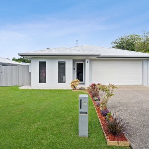 9 Quarterdeck Street, Trinity Beach, QLD 4879 AUS