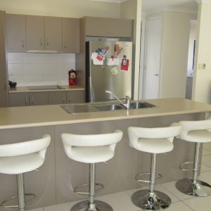 22 Heysen Close, Redlynch, QLD 4870 AUS
