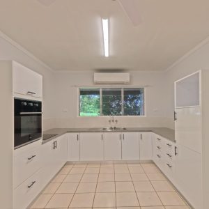 2/55 Wilks Street, Westcourt, QLD 4870 AUS