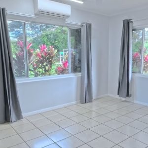 2/55 Wilks Street, Westcourt, QLD 4870 AUS