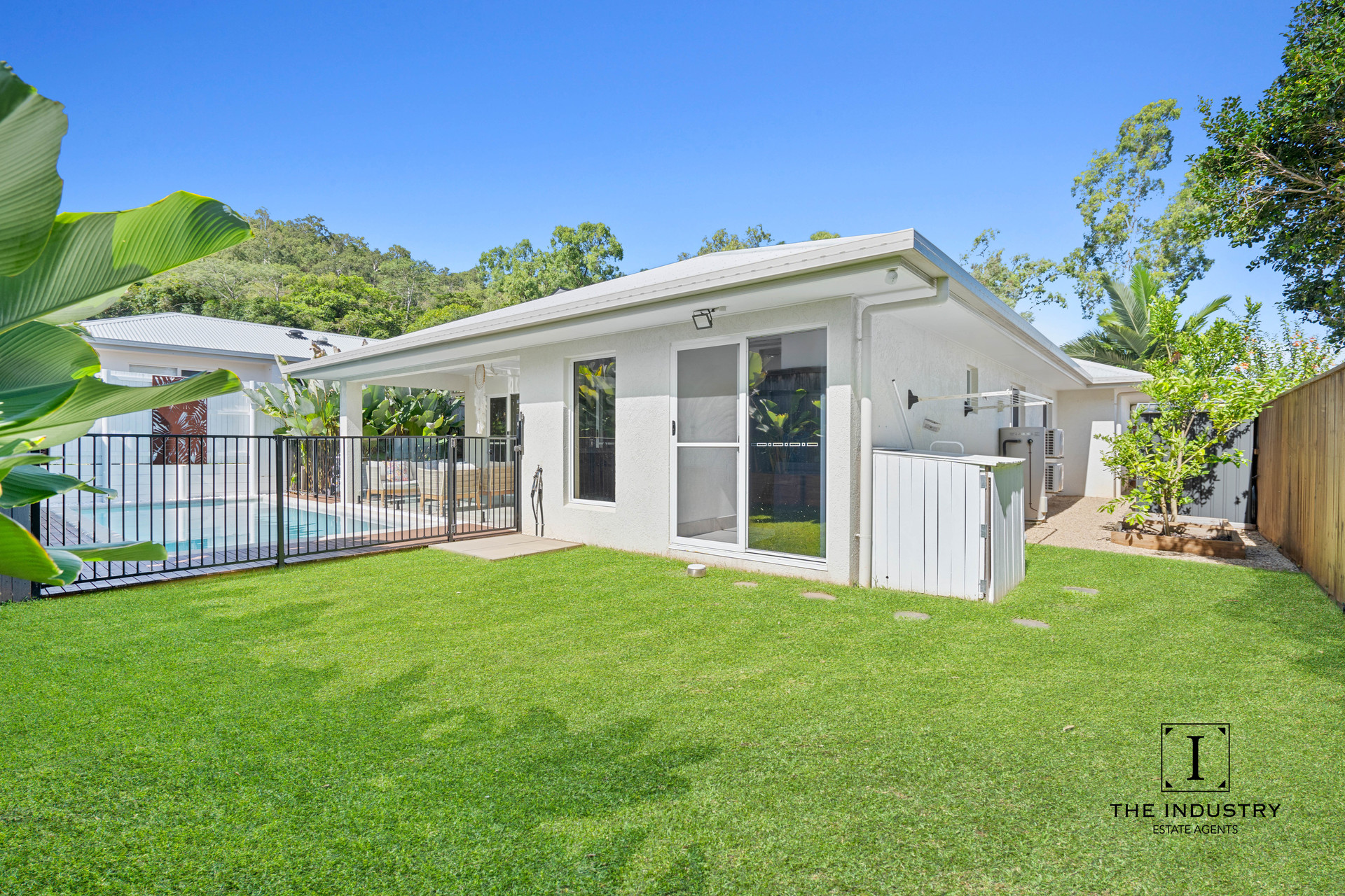 84 Flagship Drive, Trinity Beach - Thumbnail 2
