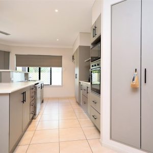 4 Turon Close, Bentley Park, QLD 4869 AUS
