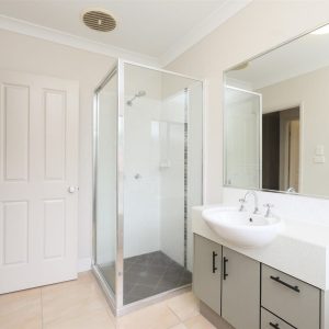 4 Turon Close, Bentley Park, QLD 4869 AUS
